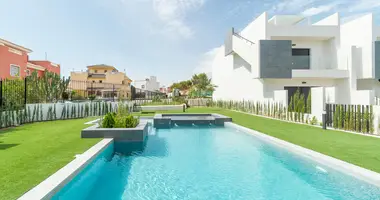 3 bedroom apartment in Torrevieja, Spain