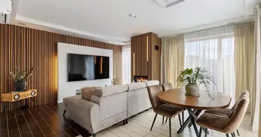 Dom w Sołonica, Litwa