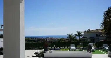 6 bedroom house in Dos Hermanas, Spain