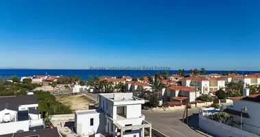 Villa 4 bedrooms in Kapparis, Cyprus