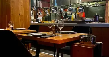 Restaurant, Café 250 m² in Oroklini, Zypern