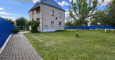 Haus in Papiarnianski sielski Saviet, Belarus