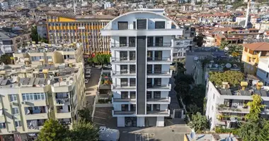 Wohnung 3 zimmer in Muratpasa, Türkei