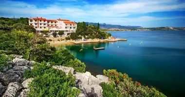 Hotel 2 200 m² in Grad Zadar, Kroatien
