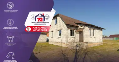 Casa en Scomyslicki sielski Saviet, Belarús