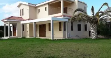 Dom 4 pokoi w Agioi Trimithias, Cypr