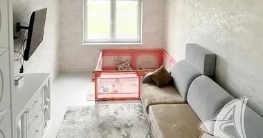 Apartamento 3 habitaciones en Muchaviecki sielski Saviet, Belarús