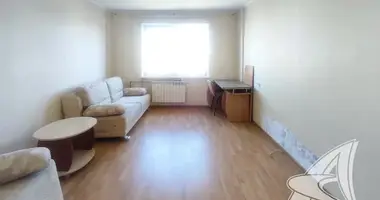 Apartamento 3 habitaciones en Muchaviecki sielski Saviet, Belarús
