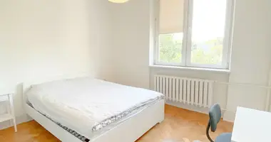 Квартира 3 комнаты в Варшава, Польша