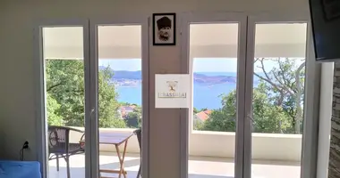 4 bedroom house in Susanj, Montenegro