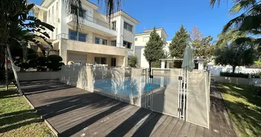 5 bedroom apartment in Agios Tychonas, Cyprus