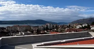 Dom 4 pokoi w Tivat, Czarnogóra