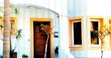 Haus 5 Schlafzimmer in Marbella, Spanien