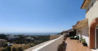 2 bedroom apartment in Mijas, Spain