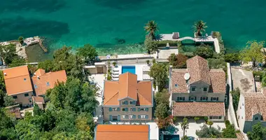 Villa en Dobrota, Montenegro