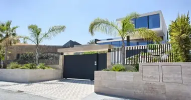 Villa 5 bedrooms in Abadin, Spain