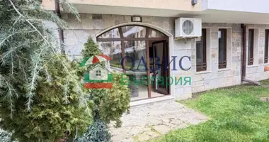 Квартира 3 комнаты в Несебр, Болгария