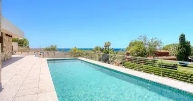 5 bedroom house in Ricmar, Spain