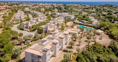 Villa 2 bedrooms in Regiao Imediata de Sorocaba, Brazil
