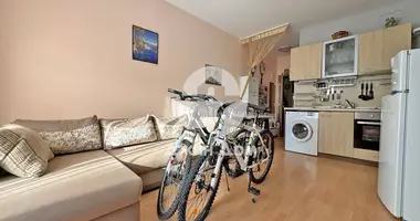 Apartamento 3 habitaciones en Nesebar, Bulgaria
