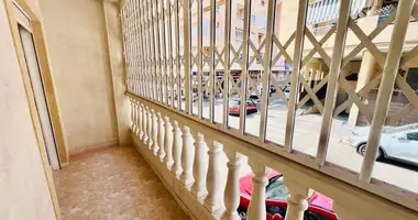 2 bedroom apartment in Torrevieja, Spain
