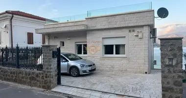 Casa 5 habitaciones en Montenegro