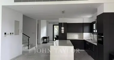 4 bedroom house in Demos Agiou Athanasiou, Cyprus