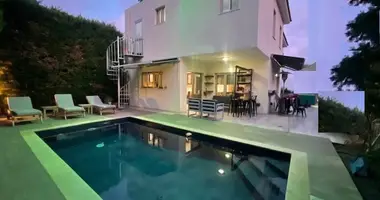 Apartamento 4 habitaciones en Kato Polemidion Municipality, Chipre