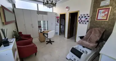 Gewerbefläche in Pejton, Montenegro