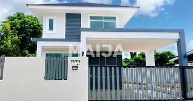 Villa 4 bedrooms in Chaophraya Surasak, Thailand