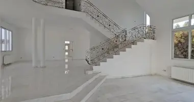 Apartamento 4 habitaciones en Chipre