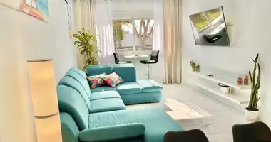 2 bedroom apartment in Adeje, Spain