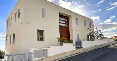 Villa 7 chambres dans Mouttagiaka, Chypre