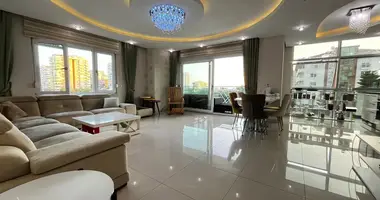 Apartamento 3 habitaciones en Kestel, Turquía