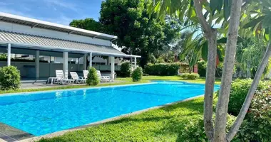 Townhouse 2 bedrooms in Huai Yai, Thailand