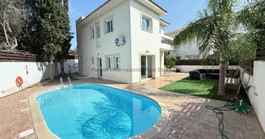 Villa en Paralimni, Chipre