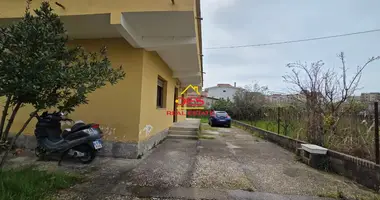 🔑🏘 PRIVATE HOUSE FOR RENT IN THE “10 KORRIKU” NEIGHBORHOOD, CENTRAL, VLORA.   в Влёра, Албания