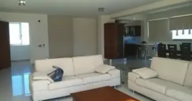 Инвестиционная 1 070 м² в Никосия, Кипр