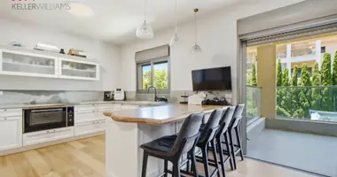 6 room apartment in Raanana, Israel