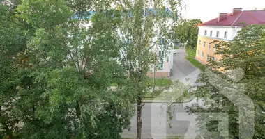 Apartamento 3 habitaciones en Maladetchna, Belarús