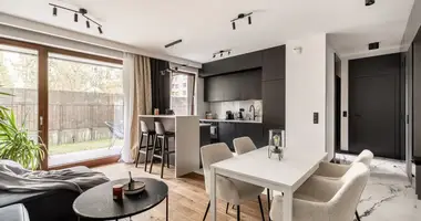 Nieruchomości komercyjne 51 m² w Warszawa, Polska