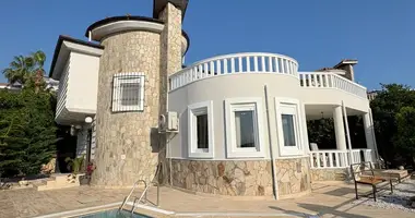Villa 4 chambres dans Kargicak, Turquie