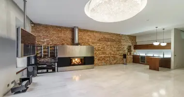 4 bedroom apartment in Riga, Latvia