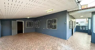 Дом 2 спальни в Nong Pla Lai, Таиланд