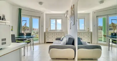 1 bedroom apartment in Petrovac, Montenegro
