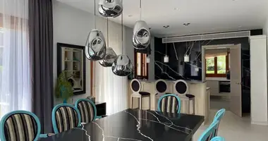 Квартира 6 спален в Куклия, Кипр