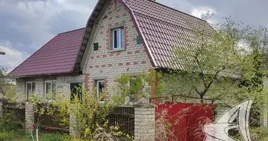 Maison dans Kamianica Zyravieckaja, Bélarus