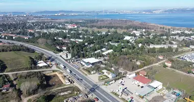 Oficina 50 m² en Altinova, Turquía