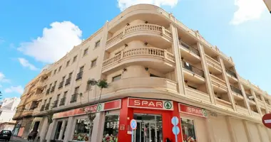 Apartamento 4 habitaciones en Torrevieja, Španjolska