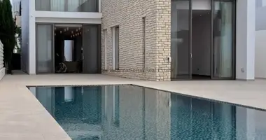 Villa 5 bedrooms in Agios Georgios Peyeias, Cyprus